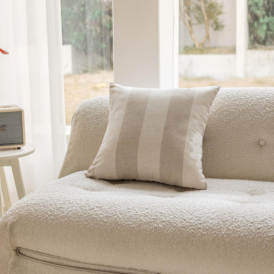 Funda de Cojín con Lino Beige con Rayas Anchas, Elegancia Natural para Sofás y Camas.