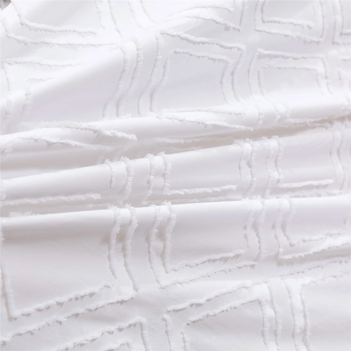 White duvet cover with embossed rhombuses, modern and extra soft.