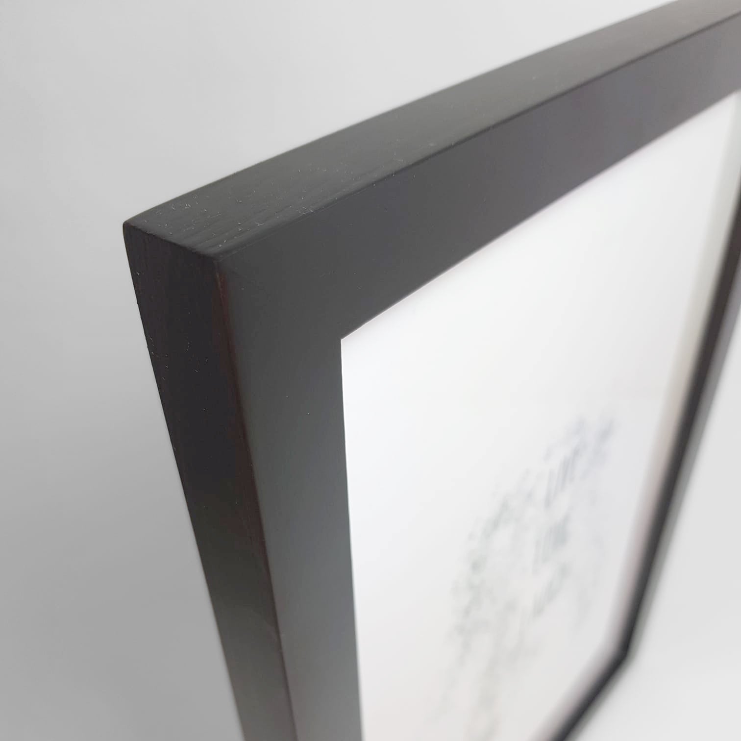 Marco Basic color negro - Oma Home