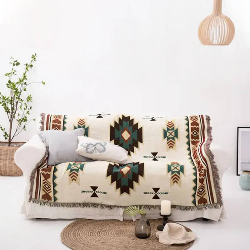 Colcha para sofá étnico para una decoración acogedora.