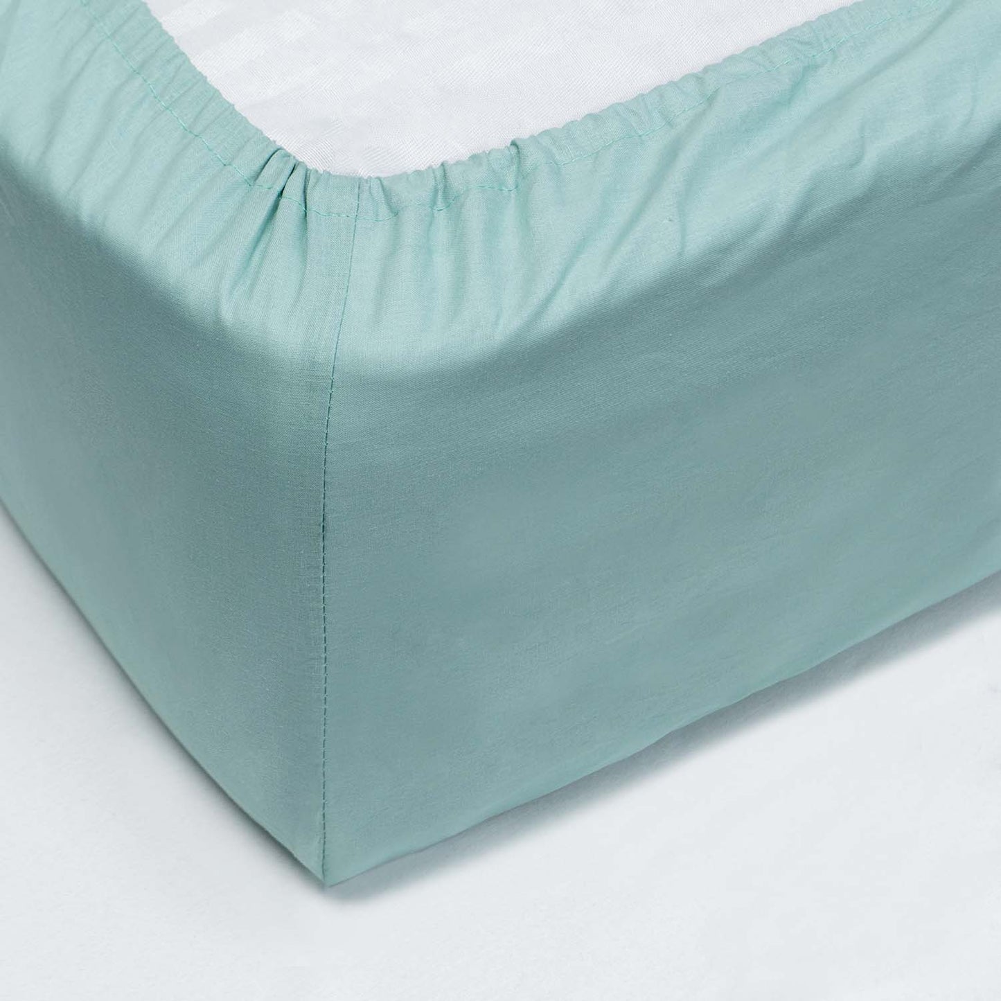 Bajera ajustable 100% Algodón Basic. Sábana bajera Lisa, Color Verde agua.