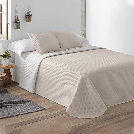 Colcha Bouti de verano: fresca, ligera, reversible y elegante. Color Beige.