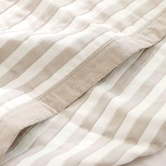 Colcha Jacquard Rayas Beige y Blanco – Estilo Fresco y Tacto Suave para Verano.