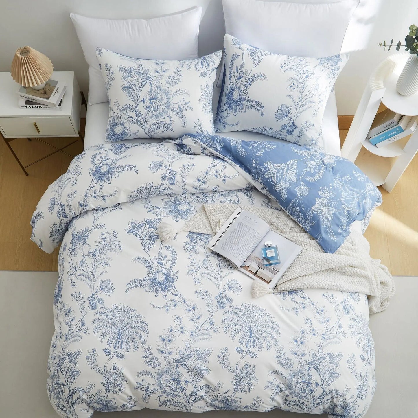 Funda Nórdica Flores Azul y Blancas, tacto suave.