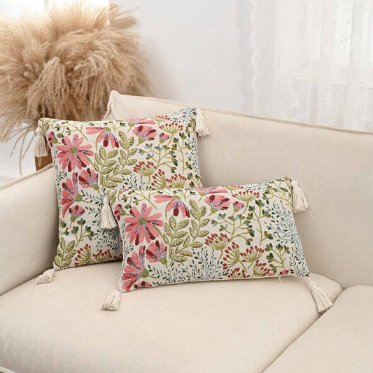 Cushion cover with pink jacquard flowers: Elegance and Style for your Home.