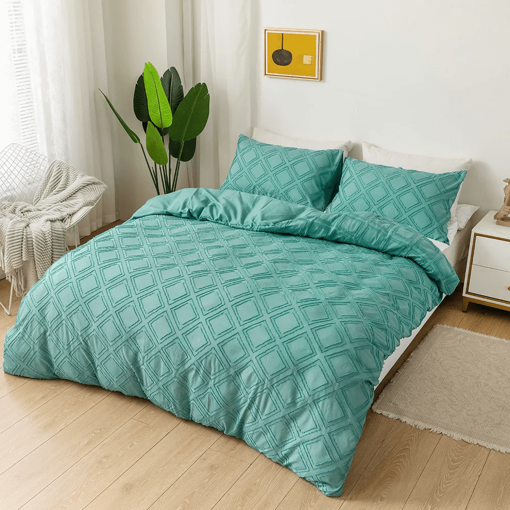 Turquoise duvet cover with embossed rhombuses, modern and extra soft.
