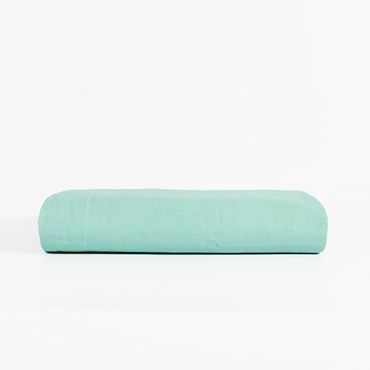 100% cotton adjustable bottom. White color.