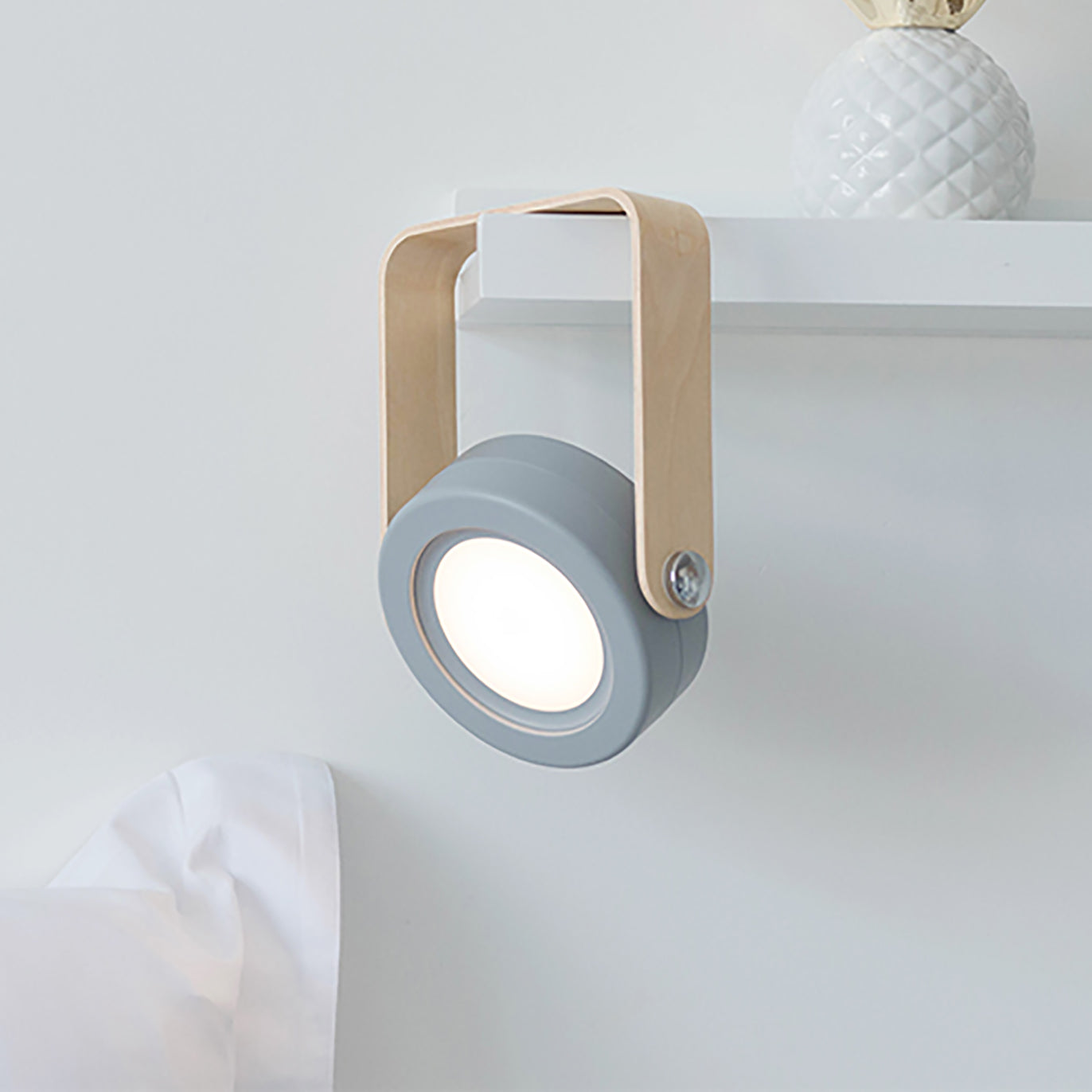 Lámpara de mesa inalámbrica. Color gris. - Oma Home