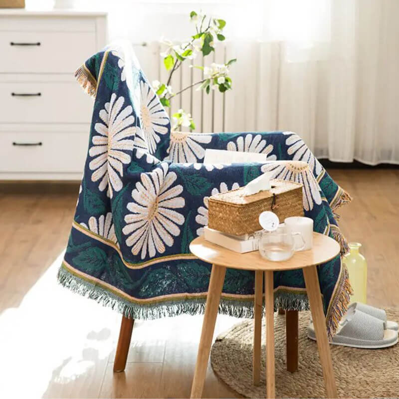 Multipurpose Quilt. Dark gray colour.