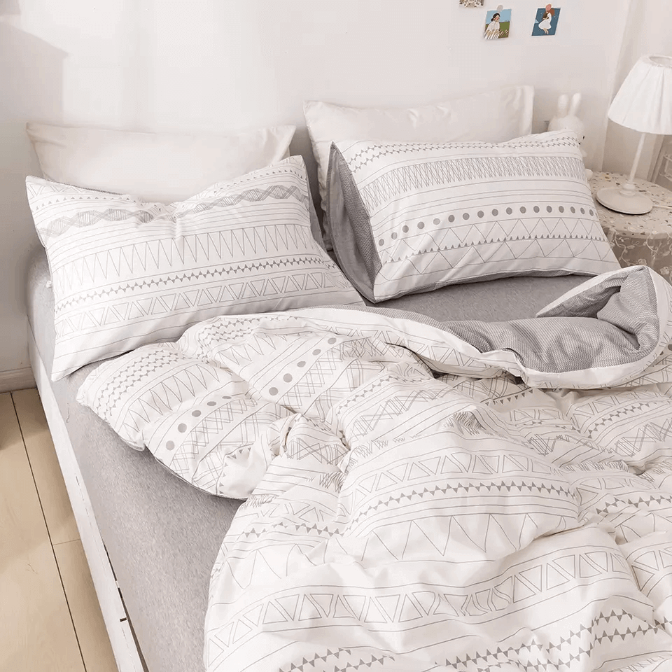 Ethnic duvet cover with figures and reversible print, 100% Cotton