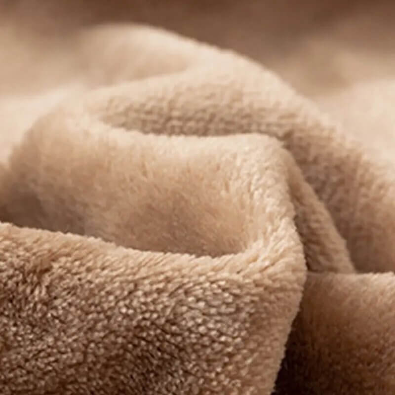Soft fleece blanket. Cream.